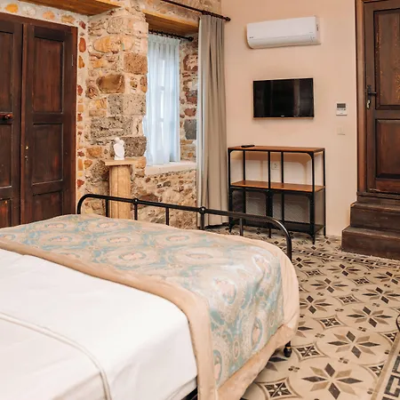 Nill's Stone House Hotel